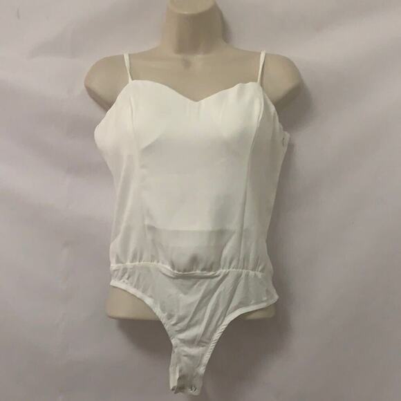 NWT LULUS MADE WITH LOVE BODYSUIT/ SWIMSUIT ONEPIECE THONG‎ SIZE M - Picture 1 of 5